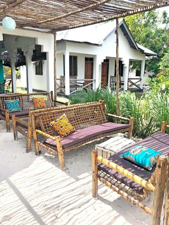 More Africa Guesthouse Paje Bagian luar foto